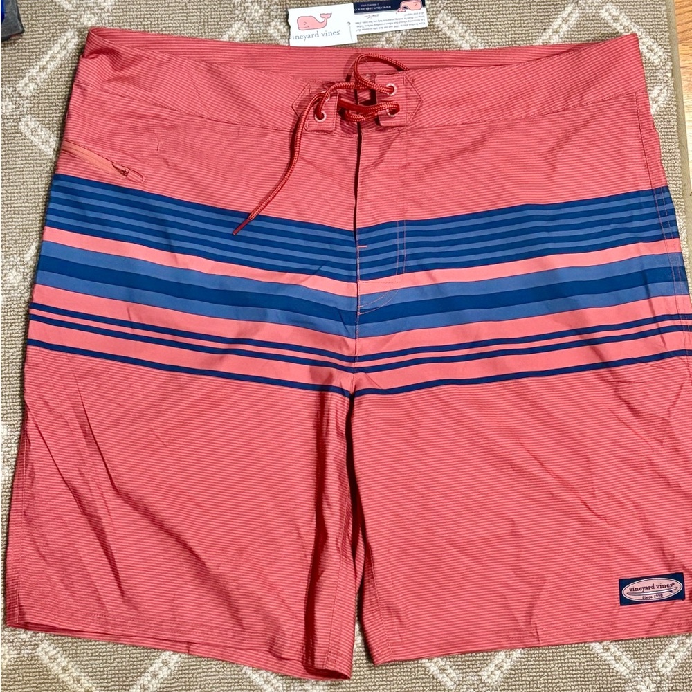 Vineyard Vines Men's Jetty Board Shorts sz 38